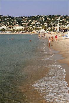 Residence Odalys Les Pins Bleus Juan-les-Pins Exterior photo