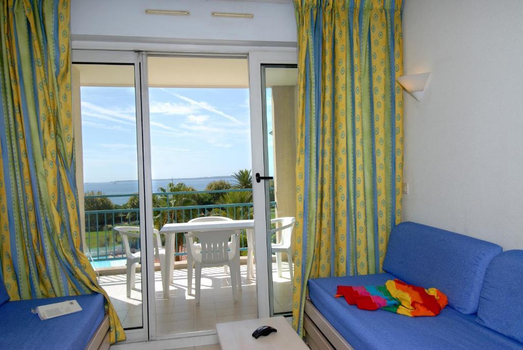 Residence Odalys Les Pins Bleus Juan-les-Pins Room photo